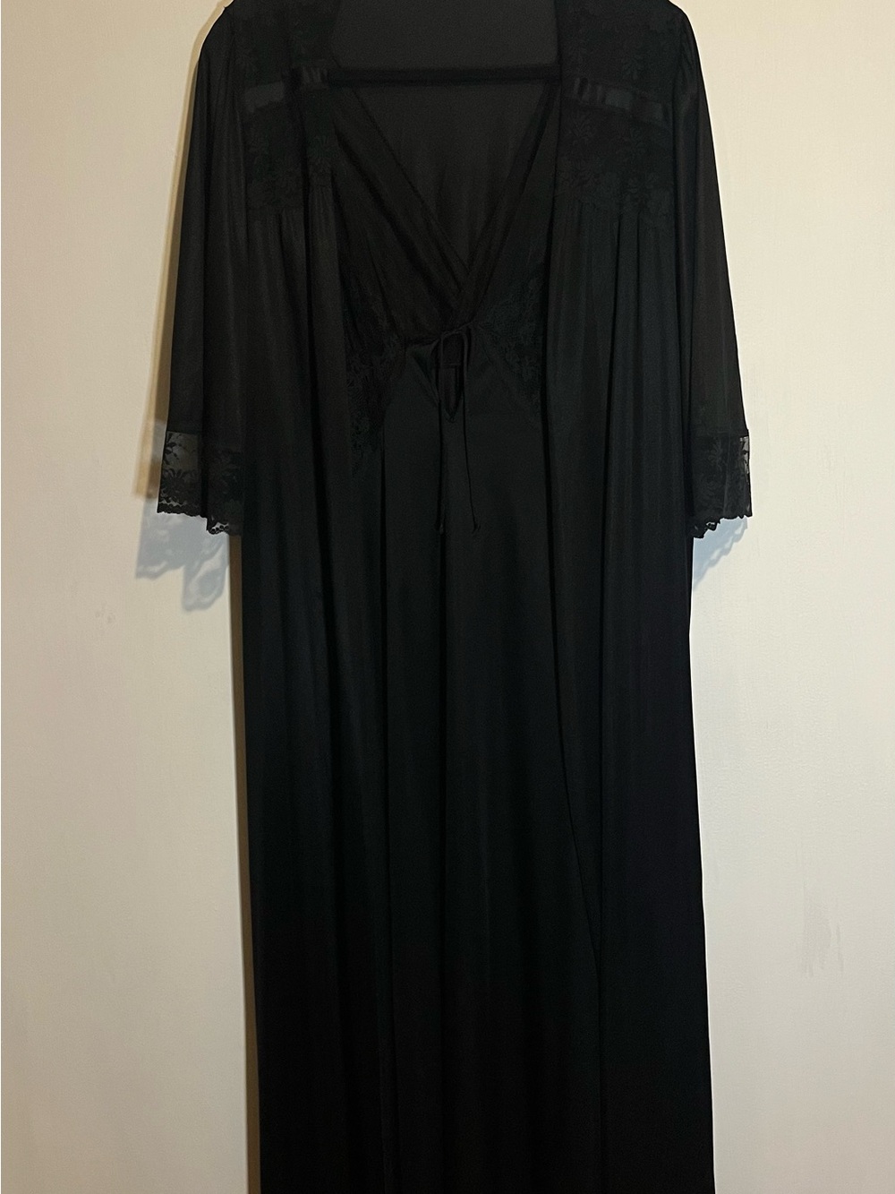 Vintage Lingerie Texsheen Black Lace-Trim Long Robe and Nightgown Set size Large